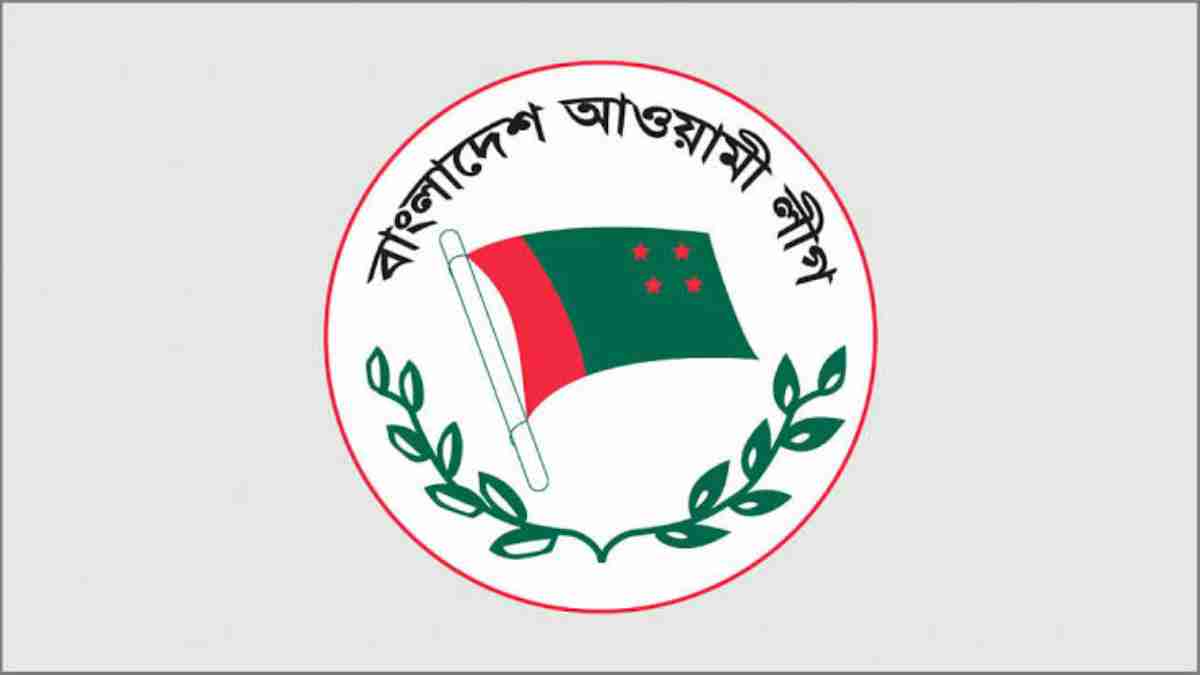 জামিনে মুক্তি পেয়ে খুশিতে মদ পান করে আ.লীগ নেতার নৃত্য