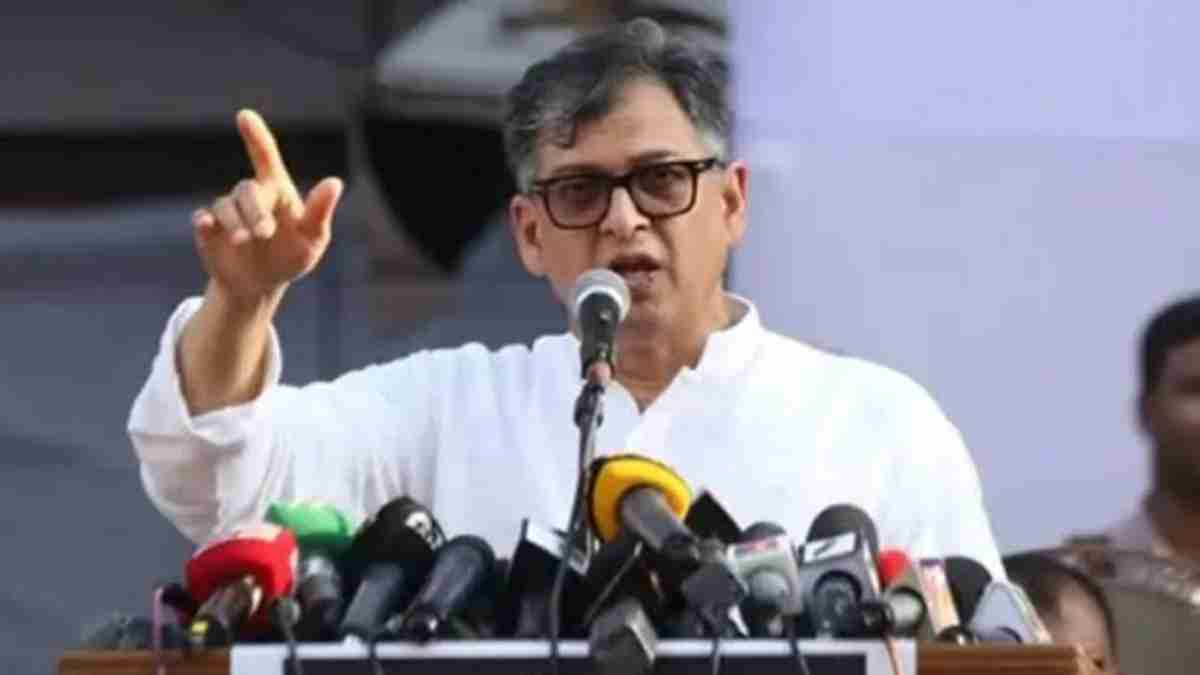 ডাকসু নির্বাচনে বিজয়ীদের অভিনন্দন জানালেন সালাহউদ্দিন আহমদ