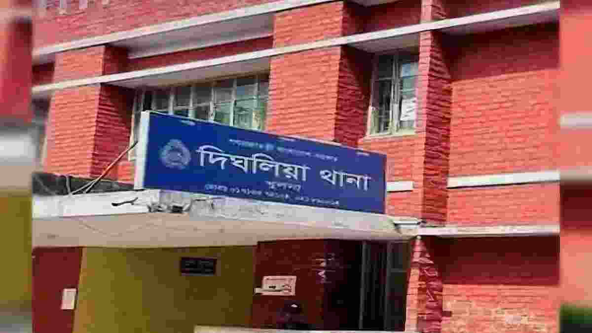 খুলনায় পুলিশের ওপর হামলা চালিয়ে আসামি ছিনতাই, গ্রেফতার ৩