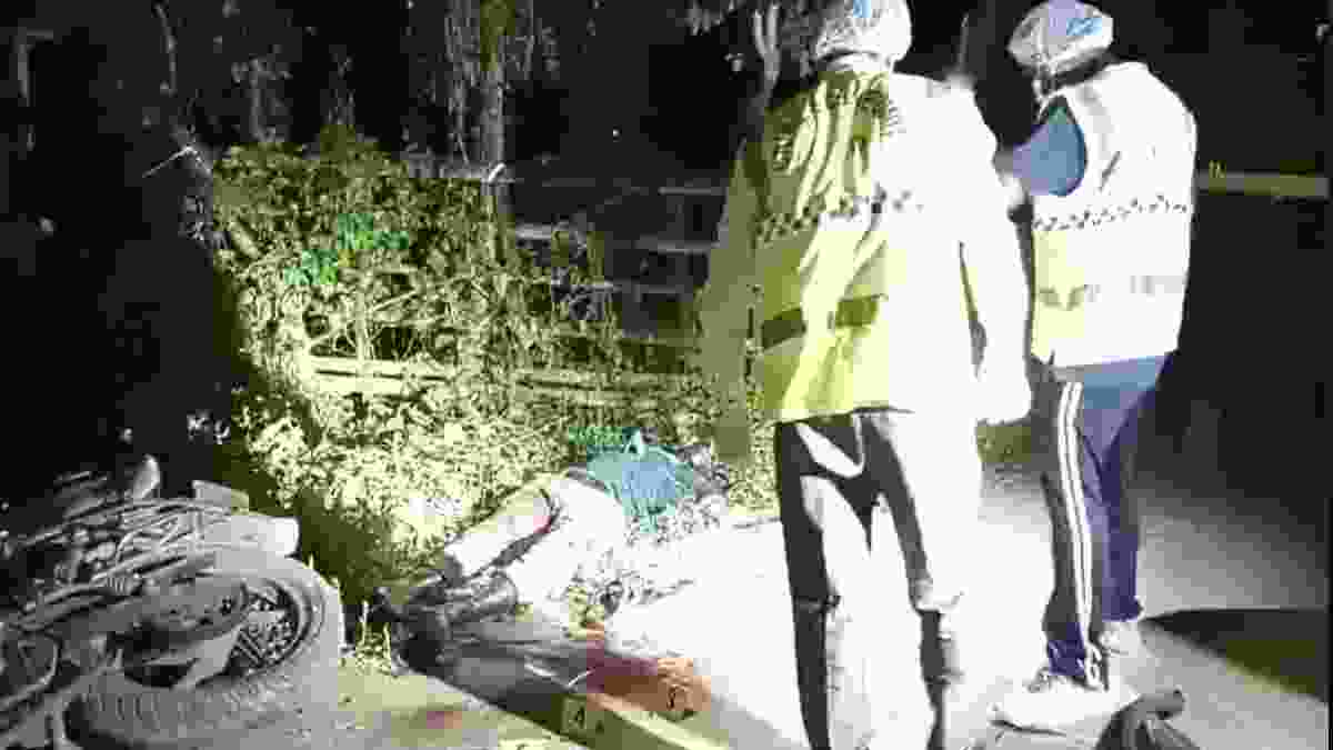 খুলনায় ঘের ব্যবসায়ীকে গলা কেটে হত্যা: আতঙ্কে এলাকা