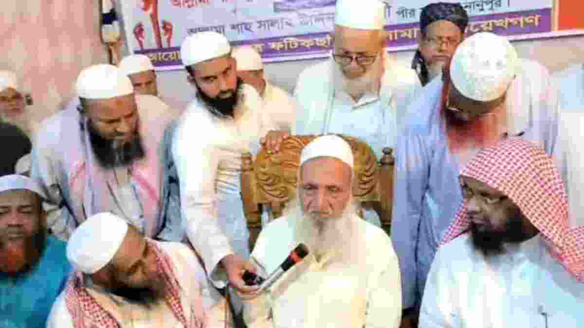 জামায়াত একটি ‘ভণ্ড ইসলামী দল’: হেফাজতের আমির