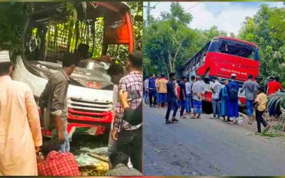 বাগেরহাটে বাসের চাপায় শিক্ষক নিহত, শিক্ষার্থীদের সড়ক অবরোধ