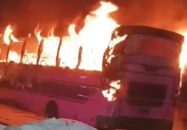 গাজীপুরে ৩টি বাসে আগুন দিয়েছে দুর্বৃত্তরা