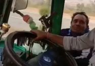 চাঁ দা বা জ কে ৫ কিলোমিটার ঝুলিয়ে নিয়ে গেলেন ট্রাকচালক