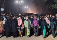 হাদির রেখে যাওয়া কাজ সমাপ্ত করতে শপথ বাক্য পাঠ করলেন জাবি শিক্ষার্থীরা