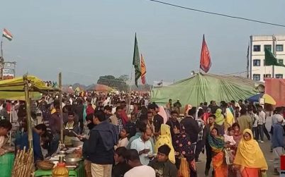 বাবরি মসজিদ নির্মাণের এলাকায় প্রতিদিন ভিড় করছেন হাজারো মুসলিম দর্শনার্থী