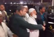 শহীদ মিনারে জামায়াত আমিরকে দেখে ‘রাজাকার’ ও ‘একাত্তরের দালাল’ স্লোগান