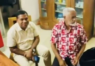 জামিন পাওয়া আ.লীগ নেতার বাসায় মিষ্টি নিয়ে গেলেন বিএনপি নেতা