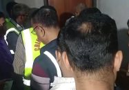 তারাবির নামাজে স্বামী, বাড়িতে ডাকাতের হানায় প্রাণ গেলো স্ত্রীর