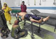 খুলনায় বাটা শো রুমে ঢুকে শ্রমিক নেতাকে গুলি করে হত্যা