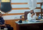 থানায় গিয়ে ওসিকে না পেয়ে চেয়ারে বসলেন এমপি, ভিডিও ভাইরাল