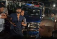 থানার ভেতরেই ডাকসু নেতা মোসাদ্দেককে পেটাল ছাত্রদল নেতারা