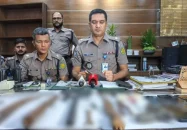 থানায় গিয়ে এসপি জানালেন তিনিও ছিনতাইয়ের শিকার