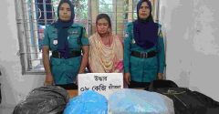 খুলনায় ৮ কেজি গাঁজা নিয়ে ধরা খেলেন মহিলা মাদ*ক ব্যবসায়ী