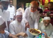 জামায়াত এমপিকে বেড়ে খাওয়ালেন শিবিরকর্মী হত্যা মামলার আসামি আ.লীগ নেতা