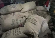 জামায়াত নেতার বাড়ি থেকে ৯৯ বস্তা সরকারি চাল জব্দের অভিযোগ