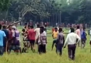 বাংলাদেশি গরু ধরে নিয়ে যাওয়ার সময় বিএসএফকে প্রতিহত করল এলাকাবাসী