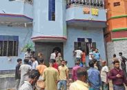 একই পরিবারের ৩ জনকে গলাকেটে হত্যা