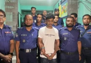 নোয়াখালীতে তিনটি বিদেশি পিস্তলসহ যুবক আটক, জামায়াতের কর্মী বলে দাবি বিএনপির