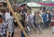 “ছাত্রলীগের বিশাল মিছিল, ব্যাপক উপস্থিতি দেখে সরে গেলো পুলিশ”
