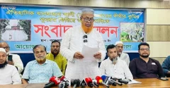 বাগেরহাটে মাজারের দিঘিতে কুমির ফেরত দেওয়ার দাবি