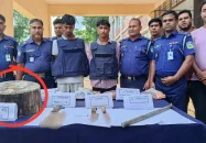 গরু কাটার ‘খাইট্টায়’ ১৫ টুকরো করা হয় কাস্টমস কর্মীর মরদেহ