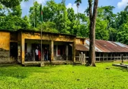 পিরোজপুরে ১১ শিক্ষকের ১১ পরীক্ষার্থী, পাস করা একমাত্র শিক্ষার্থীর নামই জানেন না প্রধান শিক্ষক