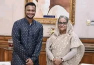 শেখ হাসিনাকে ‘ক্যাপ্টেন’ সম্বোধন করলেন সাকিব, দেশে ফিরে লড়তে চান মামলা
