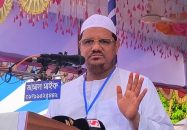 সাদিক কায়েম মেয়েদের প্যান্ট-জার্সি পরিয়ে মাঠে নামিয়ে গর্ব করে: মুফতি রেজাউল করীম
