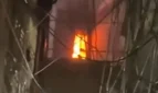 নিয়ন্ত্রণে আসেনি চকবাজারের মার্কেটের আগুন, ঢুকতে পারছেন না ফায়ার ফাইটাররা